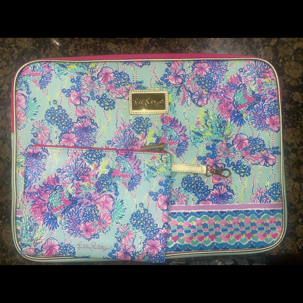 Like New Lilly Pulitzer Laptop Sleeve - with extra case